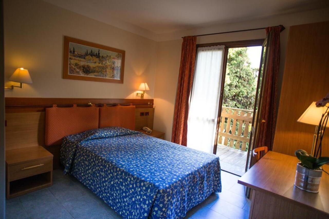 Hotel Ristorante La Perla Varallo Pombia Kültér fotó