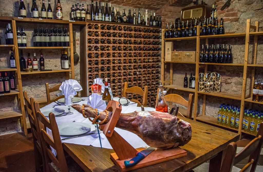 Hotel Ristorante La Perla Varallo Pombia Kültér fotó