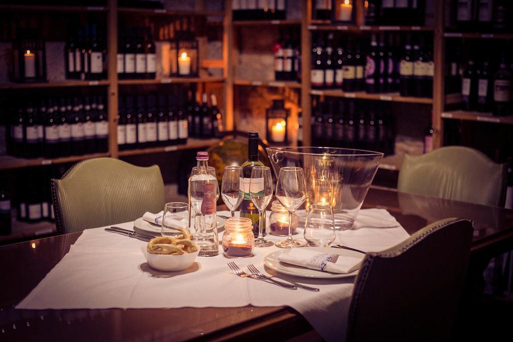 Hotel Ristorante La Perla Varallo Pombia Kültér fotó